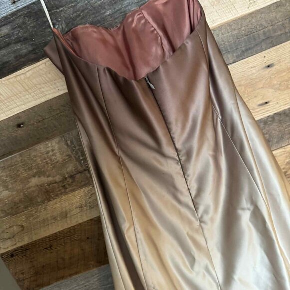 Dessy Creation Formal Gown - Picture 3 of 8